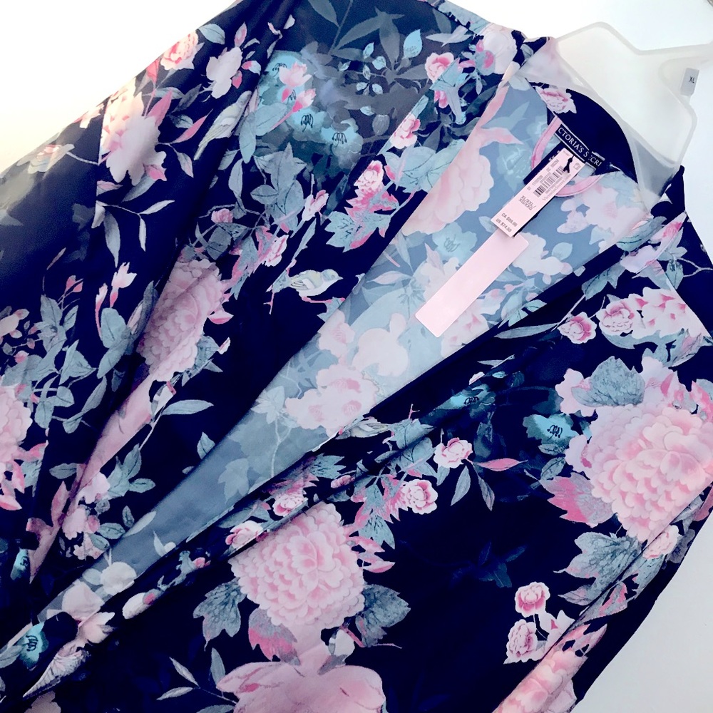 NWT Victoria Secret size Xl-XXL satin floral flounce robe